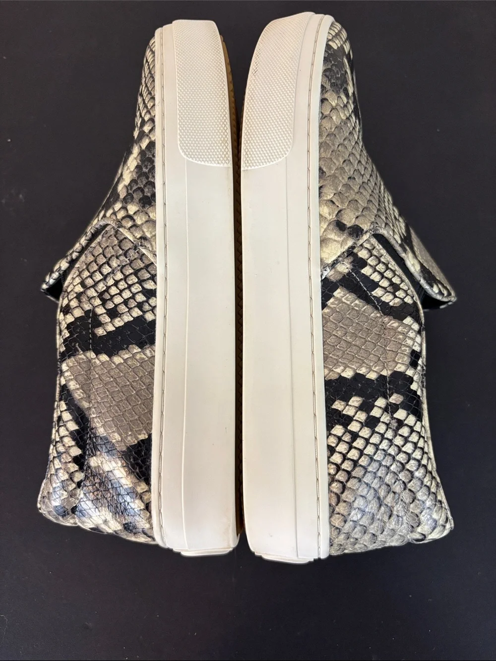 Tory Burch Snakeskin Embossed Slip on Shoes Sneakers Size 6.5